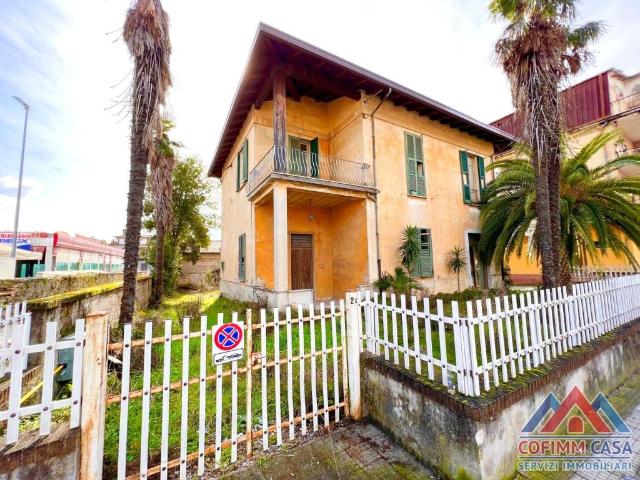 Casa indipendente in vendita a Sora FR
