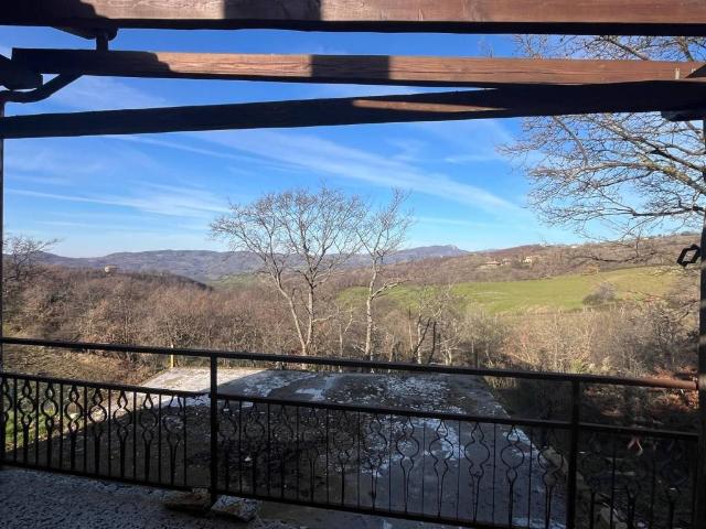 Casa indipendente in vendita a Sorano GR