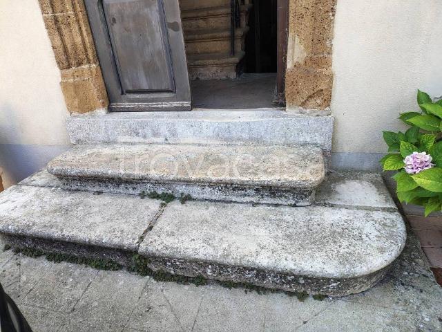 Casa indipendente in vendita a Sorano piazza San Valentino