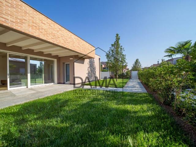 Casa indipendente in vendita a Sorbolo Mezzani PR