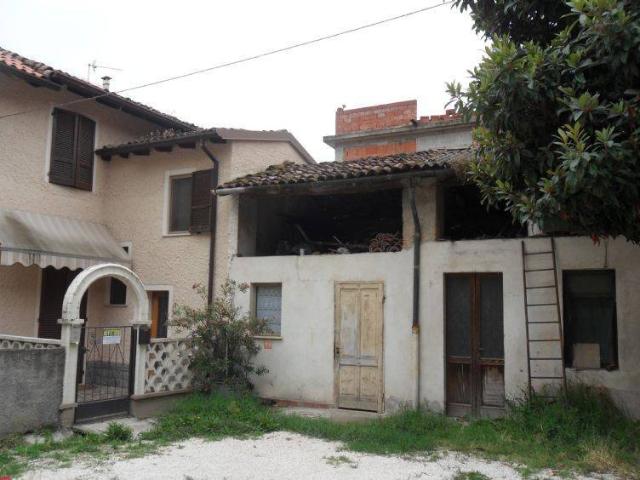 Casa indipendente in vendita a Soresina CR