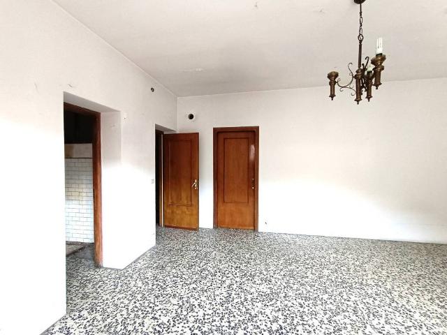 Casa indipendente in vendita a Sormano CO