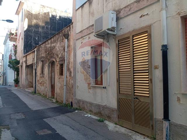 Casa indipendente in vendita a Sortino SR