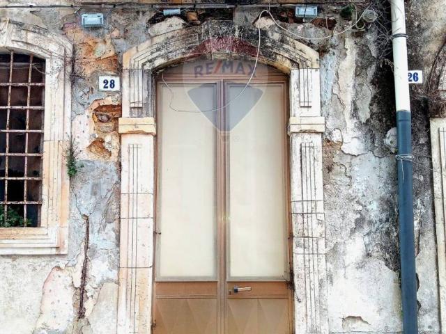 Casa indipendente in vendita a Sortino SR