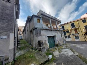 Casa indipendente in vendita a Satriano CZ