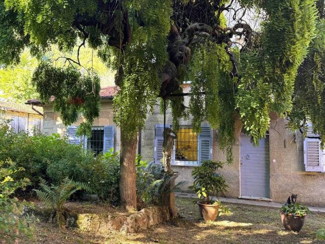 Casa indipendente in vendita a Savignone GE