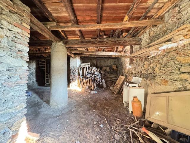 Casa indipendente in vendita a Savoca ME