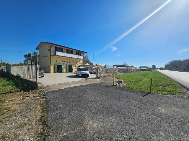 Casa indipendente in vendita a Sabaudia LT