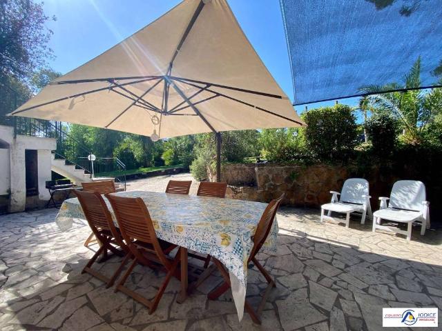 Casa indipendente in vendita a Sabaudia LT