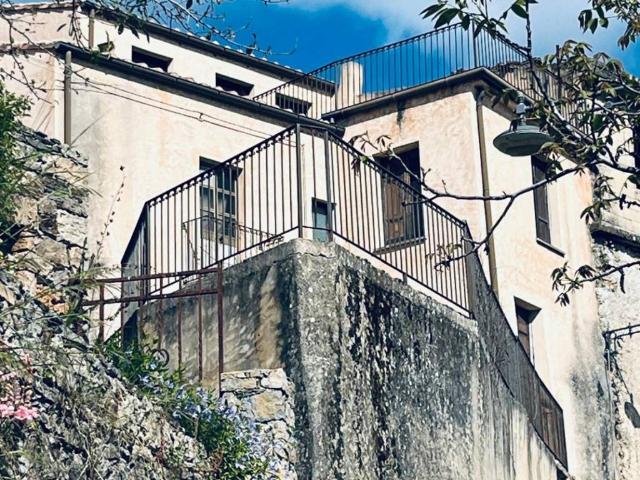 Casa indipendente in vendita a Sadali CA