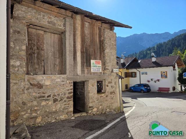 Casa indipendente in vendita a Sagron Mis TN