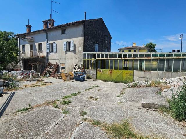 Casa indipendente in vendita a Sagrado GO