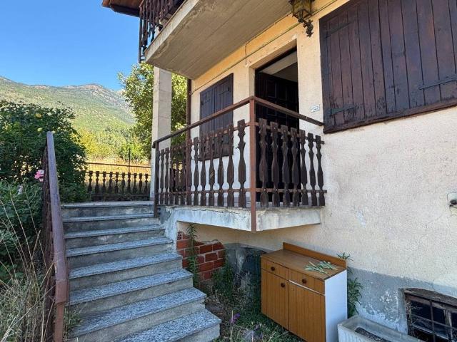 Casa indipendente in vendita a Saint Christophe AO