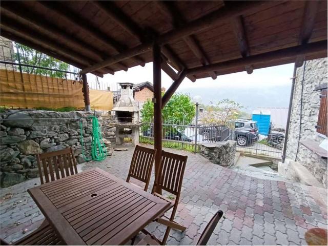 Casa indipendente in vendita a Saint Vincent AO