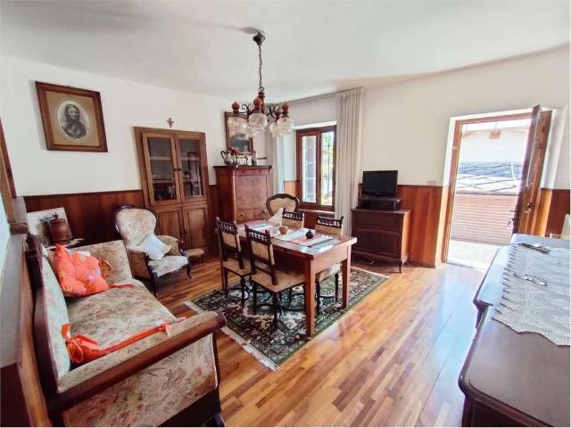 Casa indipendente in vendita a Saint Vincent AO