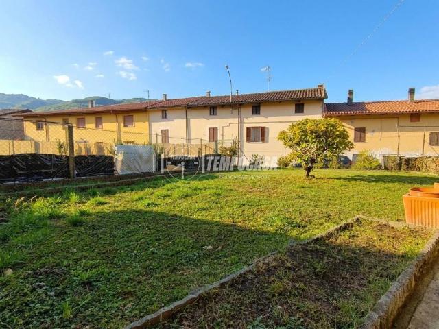 Casa indipendente in vendita a Sala Biellese BI