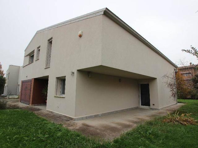 Villa in vendita a Sala Bolognese BO