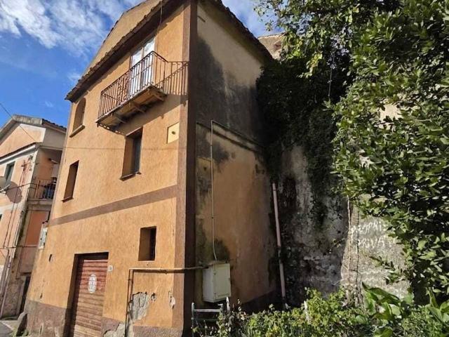 Casa indipendente in vendita a Salerno