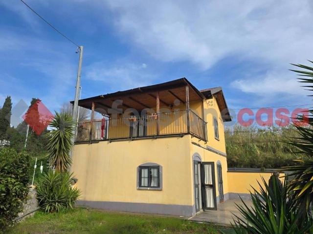Casa indipendente in vendita a Salerno SA