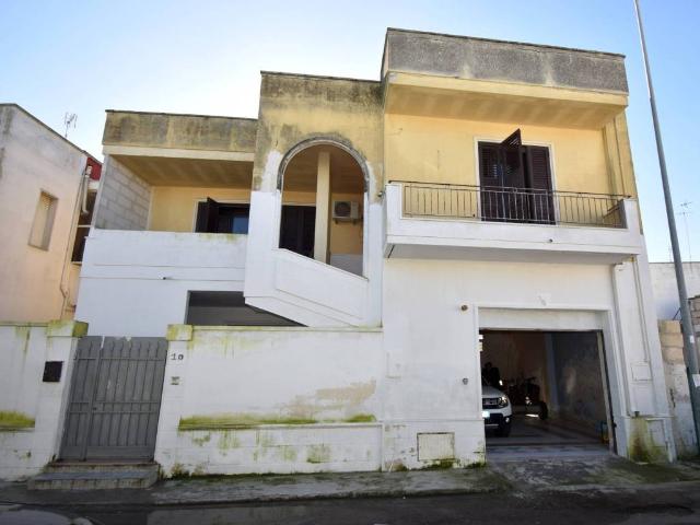 Casa indipendente in vendita a Salice Salentino LE