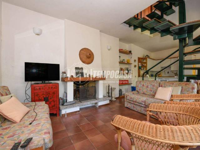 Casa indipendente in vendita a Salò BS