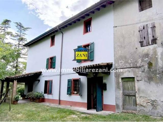 Casa indipendente in vendita a Salsomaggiore Terme PR