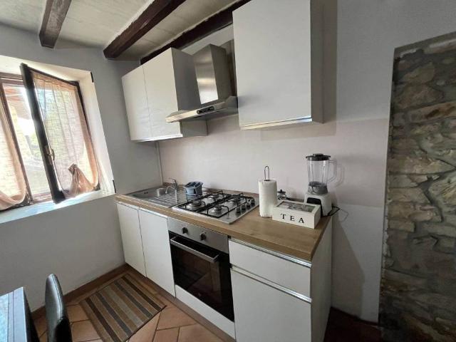 Casa indipendente in vendita a Salsomaggiore Terme PR