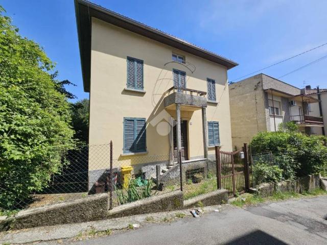 Casa indipendente in vendita a Salsomaggiore Terme PR