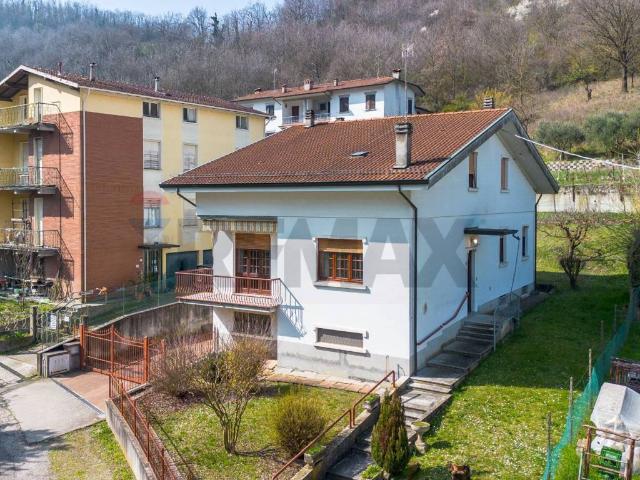 Casa indipendente in vendita a Salsomaggiore Terme PR