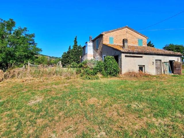 Casa indipendente in vendita a Saludecio RN