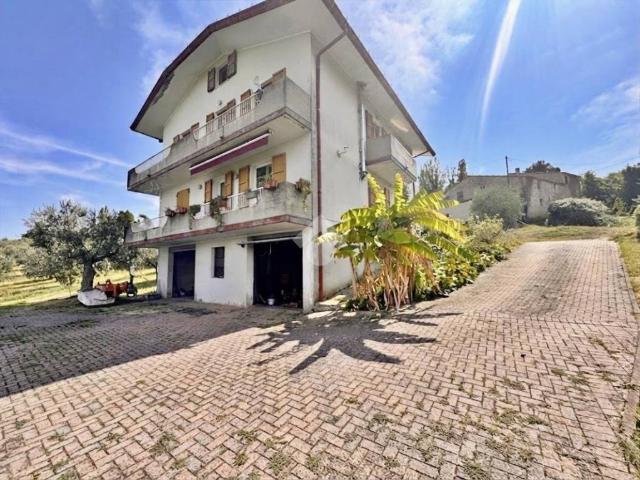 Casa indipendente in vendita a Saludecio RN