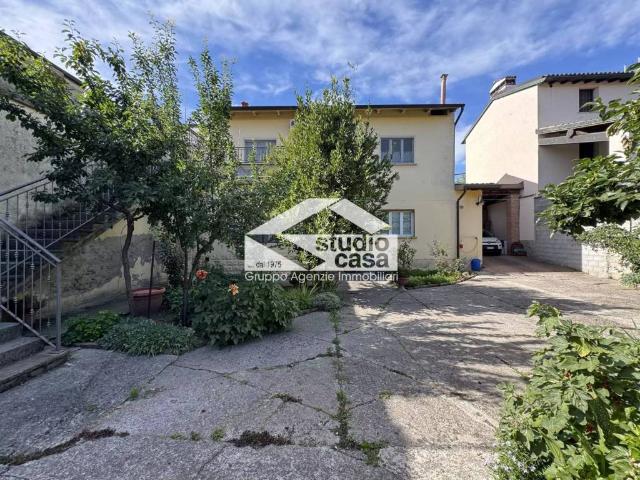 Casa indipendente in vendita a Salvirola CR