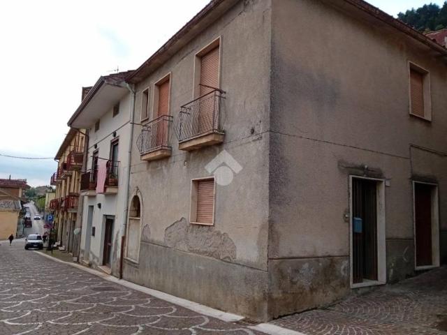Casa indipendente in vendita a Salza Irpina AV