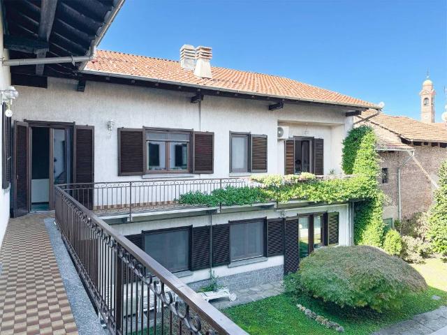 Casa indipendente in vendita a Samarate VA