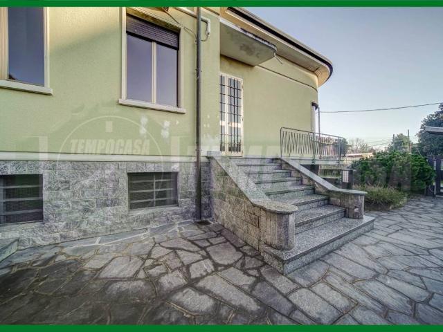Villa in vendita a Samarate VA