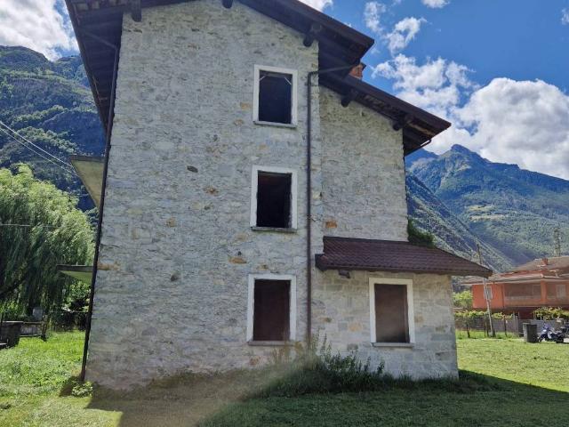 Casa indipendente in vendita a Samolaco SO