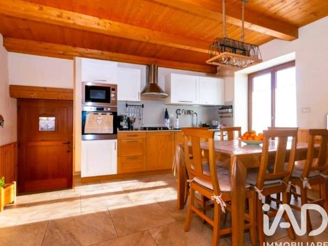 Casa indipendente in vendita a Sampeyre CN