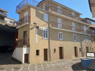 Casa indipendente in vendita a San Mango d'Aquino CZ