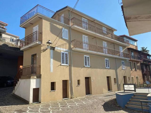 Casa indipendente in vendita a San Mango d'Aquino CZ