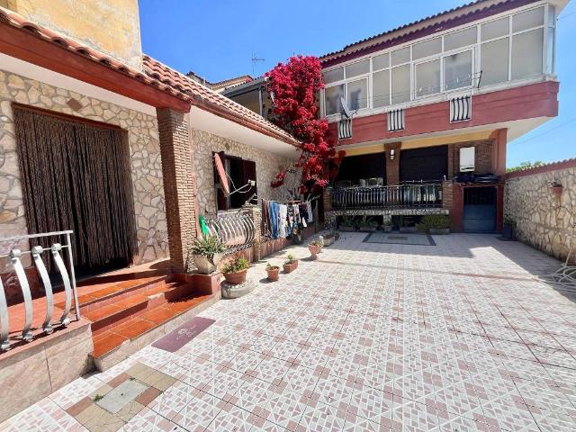 Casa indipendente in vendita a San Marcellino CE
