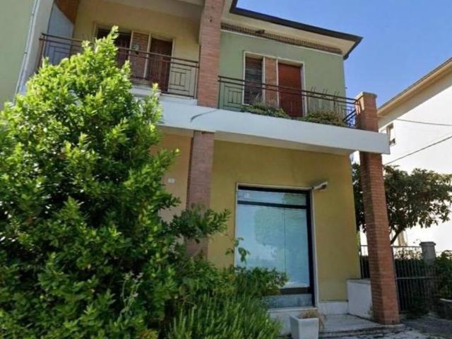 Casa indipendente in vendita a San Marcello AN