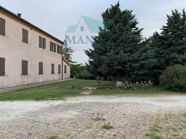 Casa indipendente in vendita a San Marcello AN