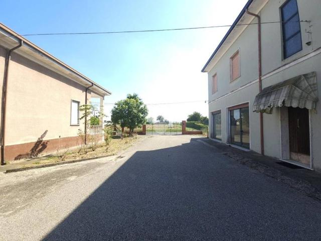 Casa indipendente in vendita a San Martino dall'Argine MN