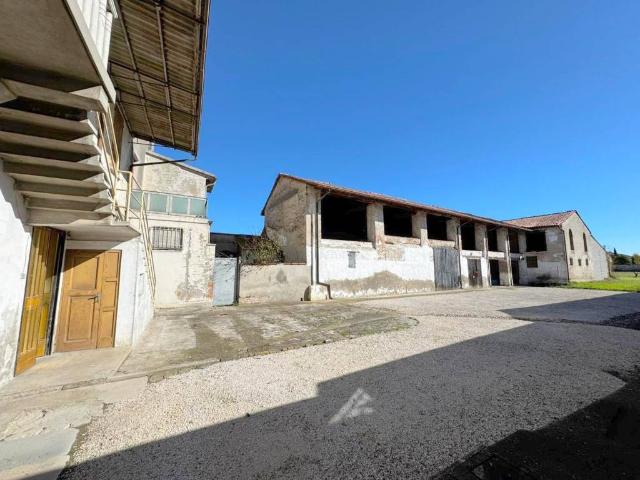 Casa indipendente in vendita a San Martino dall'Argine MN