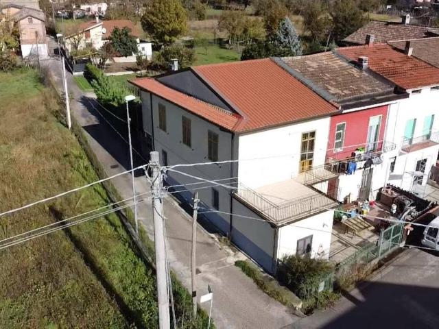 Casa indipendente in vendita a San Martino Valle Caudina AV