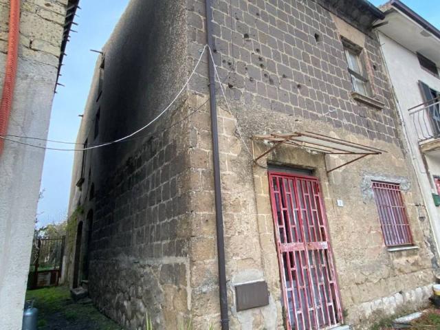 Casa indipendente in vendita a San Martino Valle Caudina AV