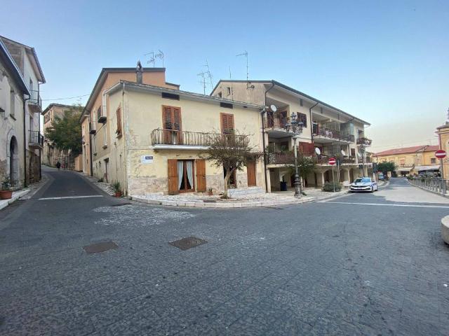 Casa indipendente in vendita a San Martino Valle Caudina AV