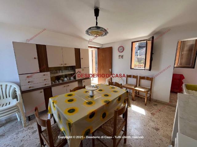 Casa indipendente in vendita a San Mauro Castelverde PA