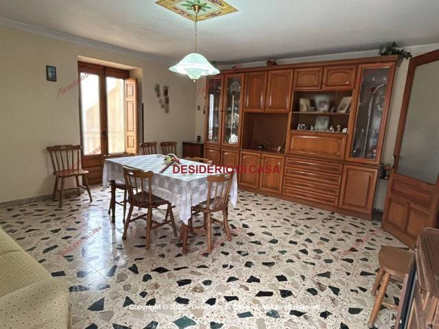 Casa indipendente in vendita a San Mauro Castelverde PA