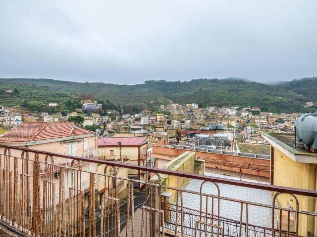 Casa indipendente in vendita a San Michele di Ganzaria CT